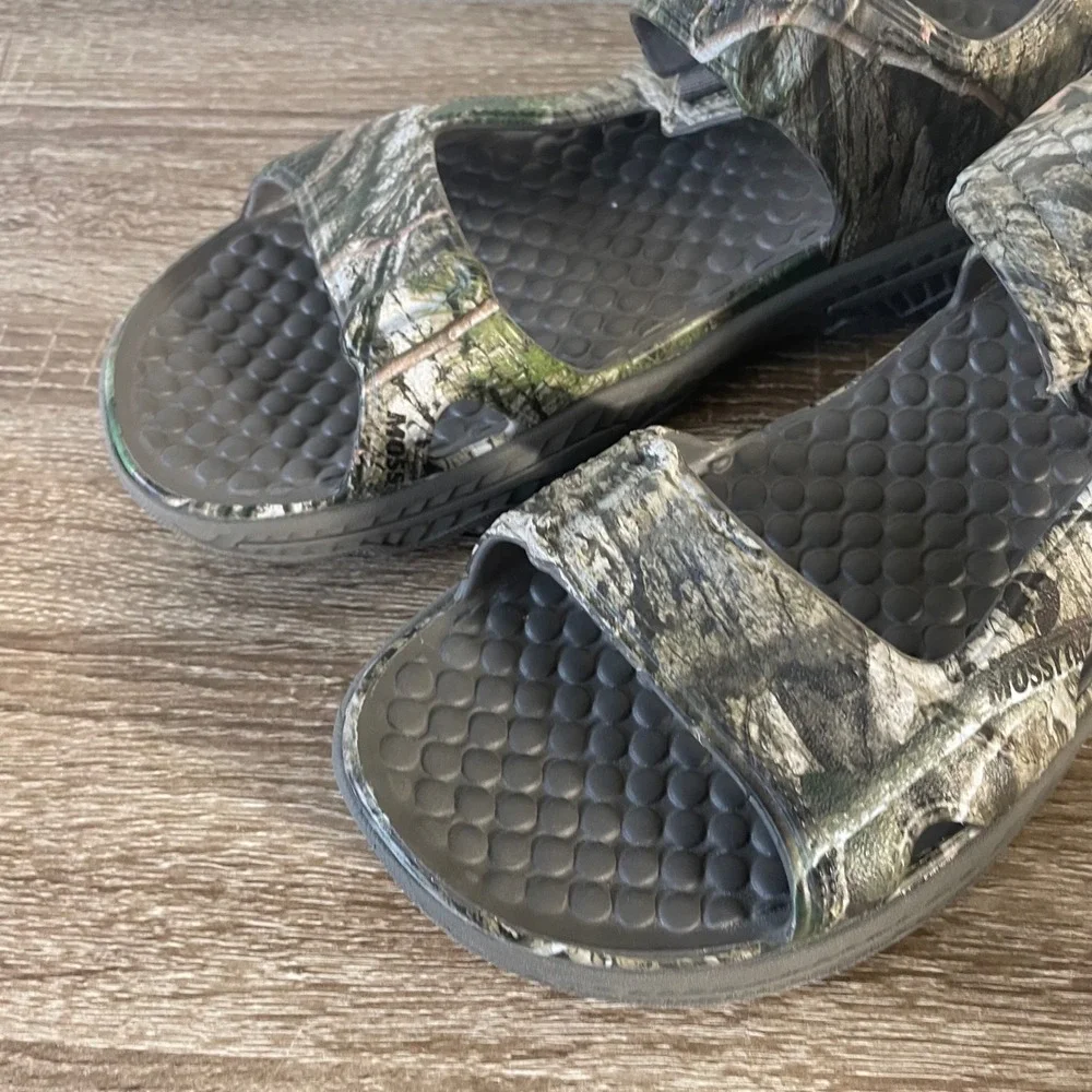 Skechers foamies creston